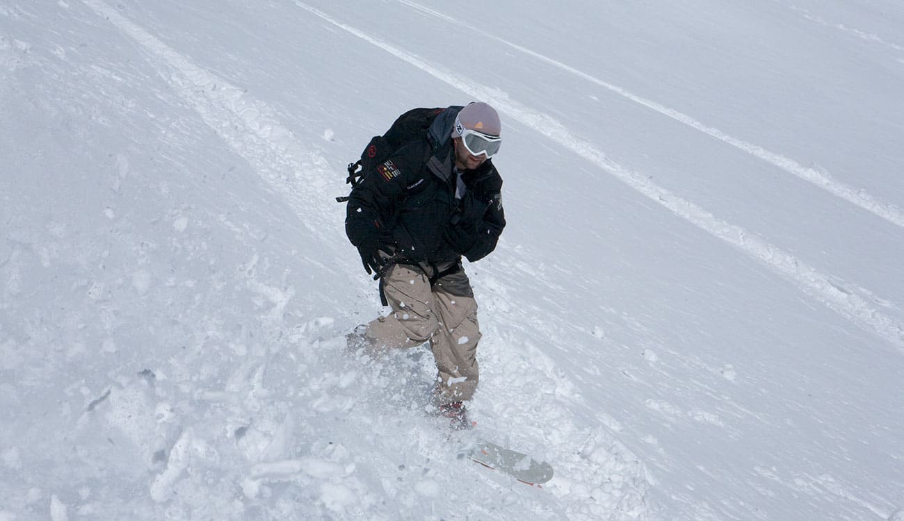 Guided-Heli-Snowboarding-Trips- Swiss-Alps-Swisskisafari