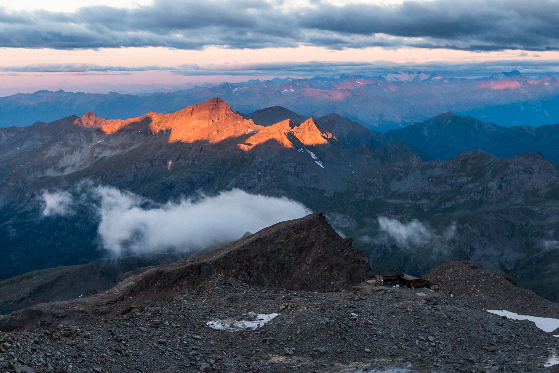 Hiking in the Alps with local experts