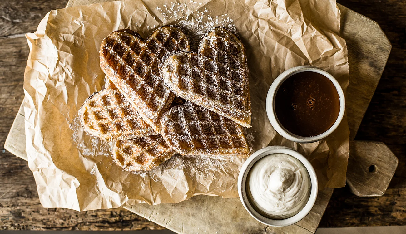 afternoon-tea-and-waffles-alps
