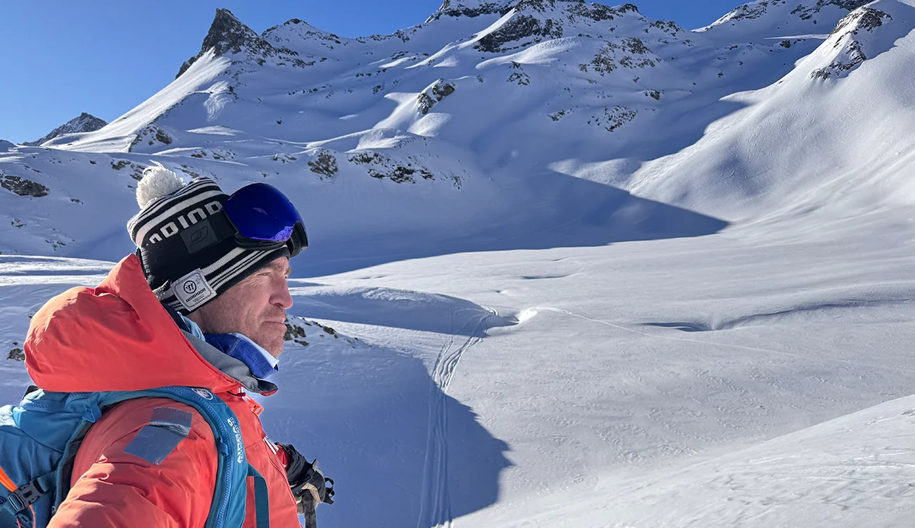 guest-on-a-glacier-in-italy Guest skiing on a glacier in Italy on a SwisSkiSafari ski safari